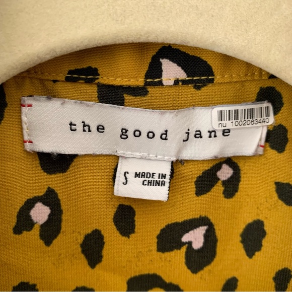 Yellow And Black Button down Blouse - Picture 10 of 15